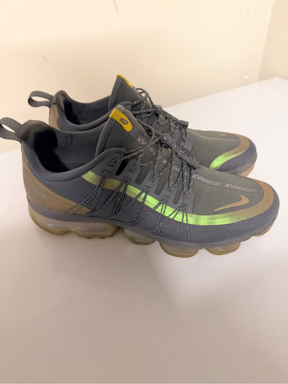 Nike Men's VaporMax EVO Gray with Iridescent Green Trim Sneakers